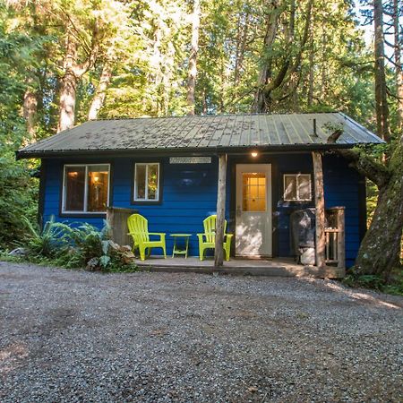 Surfs Inn Rainforest Cottages Ucluelet Kültér fotó